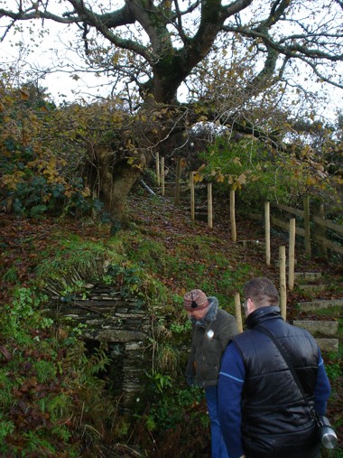 Weary travellers at the sacred well.